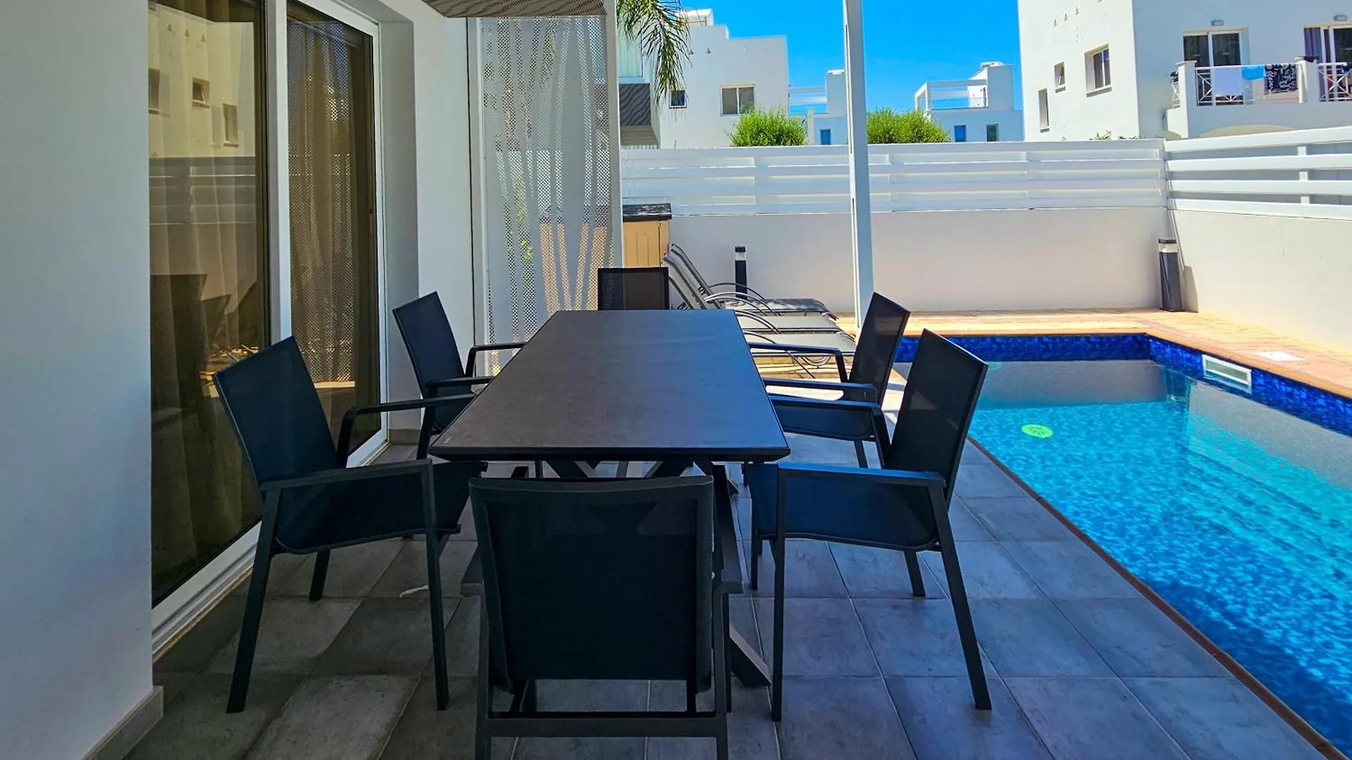 Nissi Beach Villa Azure أيا نابا
